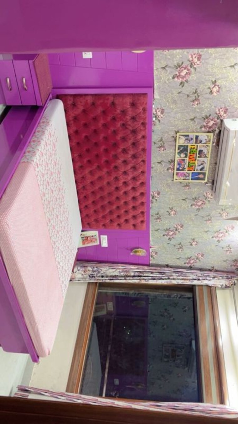 Room, dilshad garden 3 Bedroom 1800 Sq.Ft. Independent House In Dilshad Garden Delhi 9772683