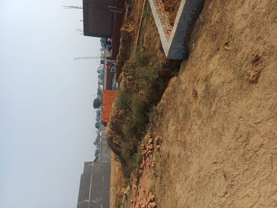 Plot For Sale in Nacholi