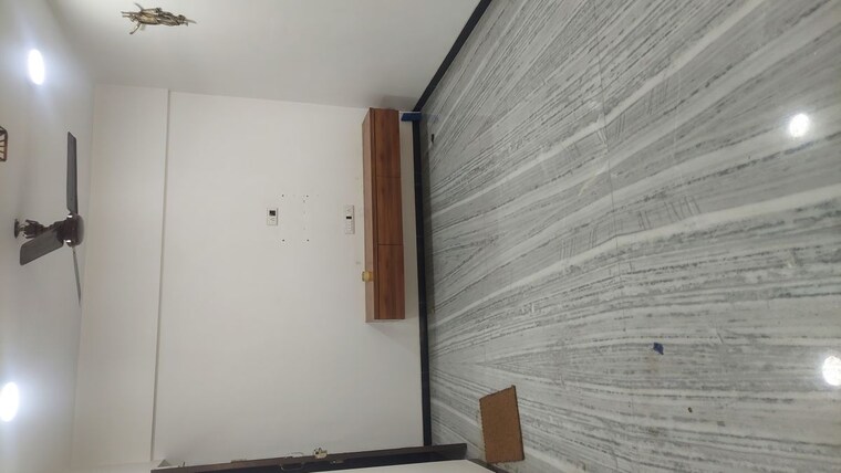 Room, silver-square-chs-ltd 1 Bedroom 600 Sq.Ft. Apartment In Santacruz East Mumbai 9780688