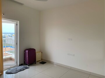 Room in 3 BHK Apartment at Avalon Park At The Prestige City, Sarjapur Road – for Rent