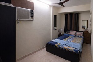 2 BHK Apartment For Rent in Paschim Apartments, Dadar West