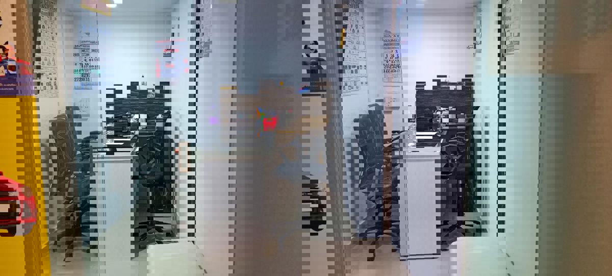 Office Space For Rent in Malad West