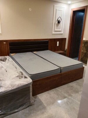 Kitchen in 2.5 BHK Builder Floor at Sushant Lok Iii – for Rent