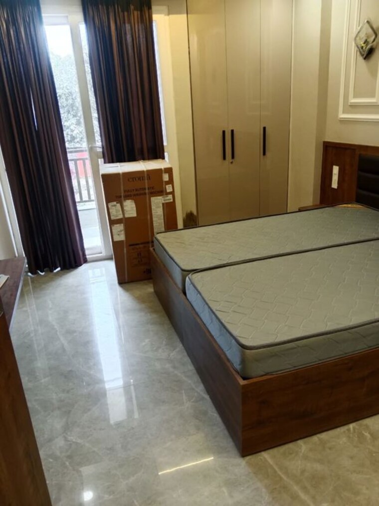 Bedroom, sushant lok iii 2.5 Bedroom 215 Sq.Yd. Builder Floor In Sushant Lok Iii Gurgaon 9780740