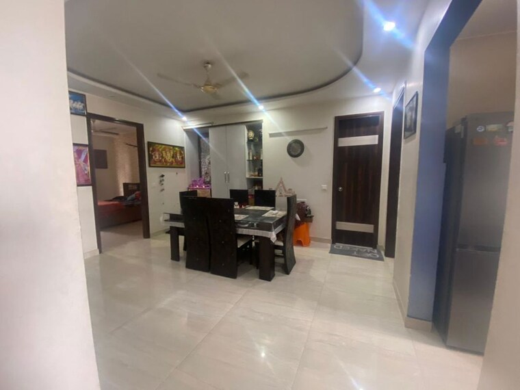  Parking, sushant lok iii 3 Bedroom 263 Sq.Ft. Builder Floor In Sushant Lok Iii Gurgaon 9780792