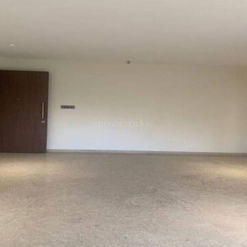 Room in 4 BHK Apartment at Sheth 72 West, Yamnuna Nagar – for Sale