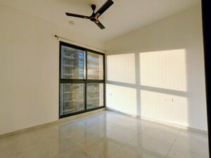 Room in 2.5 BHK Apartment at Mantra Mirari, Koregaon Park – for Rent