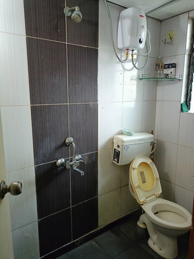 Bathroom, goel-ganga-aashiyana 1 Bedroom 600 Sq.Ft. Apartment In Thergaon Pune 9780784