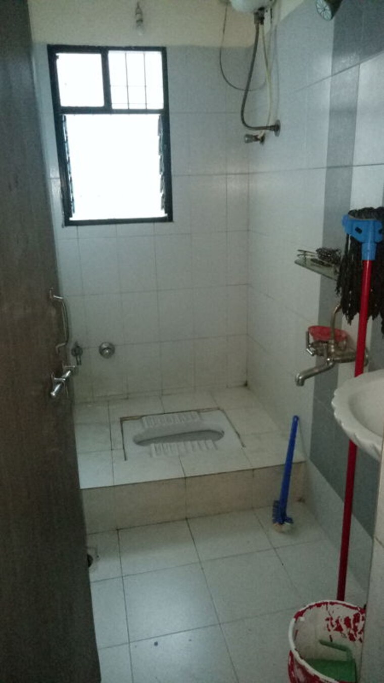 Bathroom, mahavir-sharan 2.5 Bedroom 1200 Sq.Ft. Penthouse In Nigdi Pune 9780881