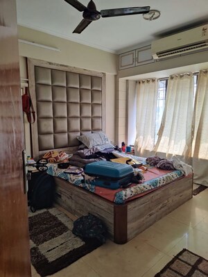 Bedroom in 6+ BHK Independent House at Sector 28 – for Rent