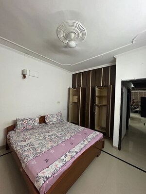 Bedroom in 3 BHK Apartment at Pir Machalla – for Rent
