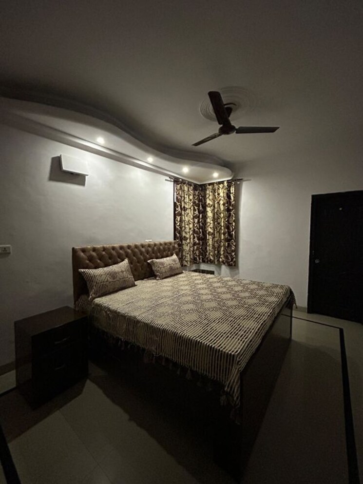 Bedroom, pir machalla 3 Bedroom 1550 Sq.Ft. Apartment In Pir Machalla Zirakpur 9780926