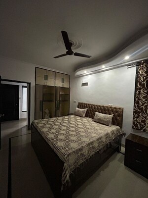 Bedroom in 3 BHK Apartment at Pir Machalla – for Rent