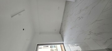 Furnished Amenities in 3 BHK Builder Floor at Naupada – for Sale