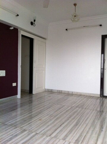 Room in 6+ BHK Independent House at Sector 28 – for Rent