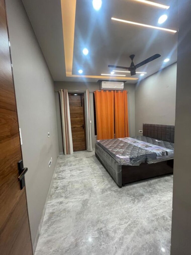 Bedroom, sector 57 3 Bedroom 1210 Sq.Ft. Builder Floor In Sector 57 Gurgaon 9781016
