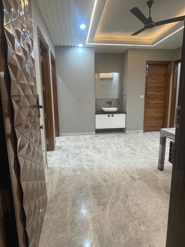 3 BHK Builder Floor For Rent in Sector 57