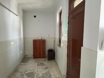Bathroom in 2.5 BHK Builder Floor at Sushant Lok Iii – for Rent