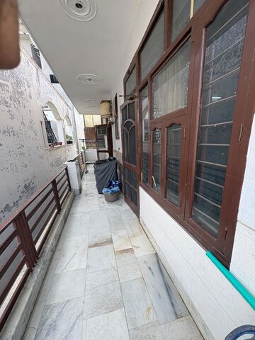 2.5 BHK Builder Floor For Rent in Sushant Lok Iii