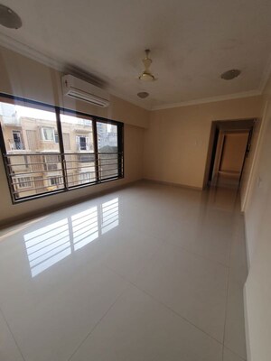 Room in 6+ BHK Independent House at Sector 28 – for Rent