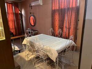 Bedroom in 6 BHK Villa at Sector 21 – for Rent