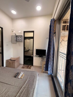 Bathroom in 1 BHK Apartment at Ashok Towers, Parel – for Rent