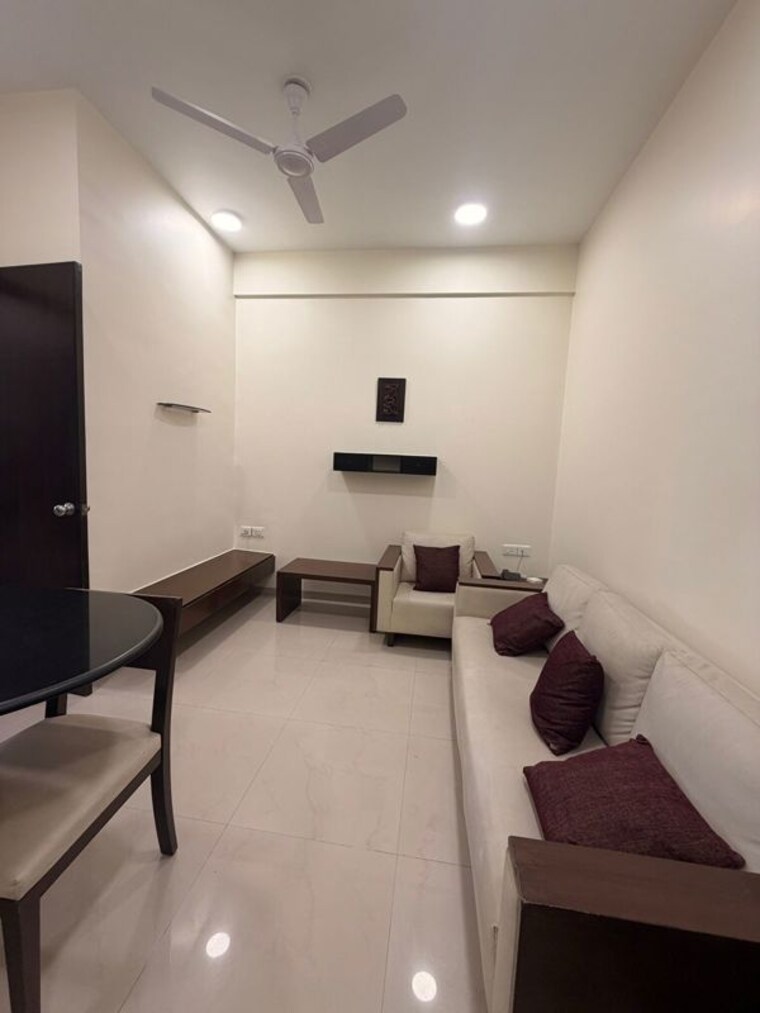 Team Area, ashok-towers 1 Bedroom 350 Sq.Ft. Apartment In Parel Mumbai 9773471