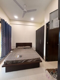 1 BHK Apartment For Rent in Ashok Towers