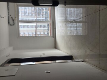 Room in 3.5 BHK Apartment at Rishita Manhattan, Gomti Nagar – for Sale