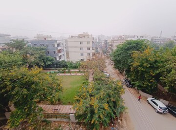 1 BHK Builder Floor – Garden View at Sector 52 - for Rent
