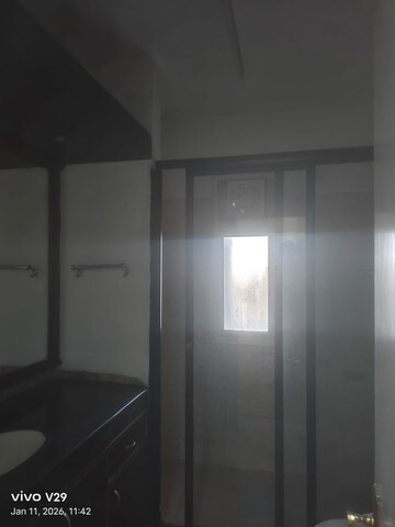 Building Lobby in 3 BHK Apartment at DLF Hamilton Court, Sector 27 – for Rent