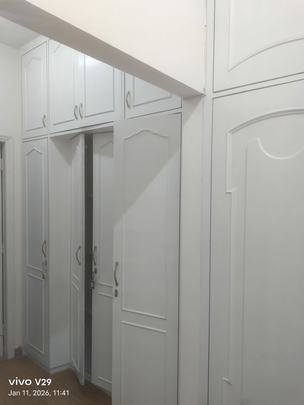 3 BHK + Pooja Room,Servant Room Apartment For Rent in DLF Hamilton Court