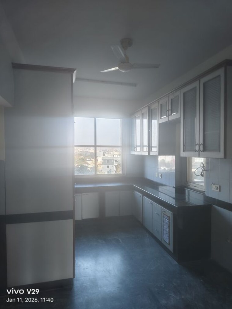 Kitchen, dlf-hamilton-court 3 Bedroom 2659 Sq.Ft. Apartment In Sector 27 Gurgaon 9781201