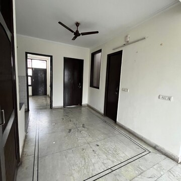 Room in 2 BHK Builder Floor at Sector 47 – for Rent