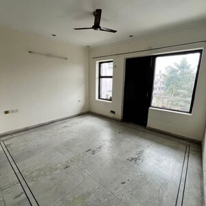 Room in 2 BHK Builder Floor at Sector 47 – for Rent