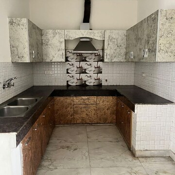 Kitchen in 2 BHK Builder Floor at Sector 47 – for Rent