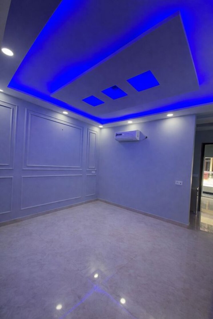 Living Room, tagore garden extension 2 Bedroom 80 Sq.Yd. Builder Floor In Tagore Garden Extension Delhi 9781214