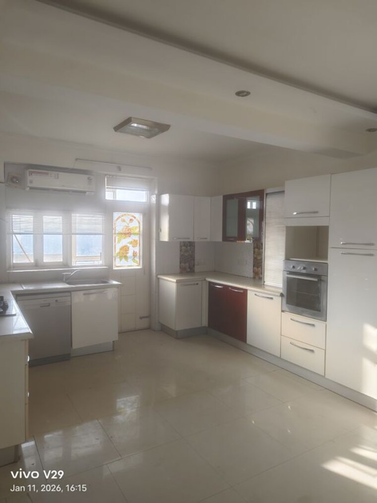 Living Room, unitech-uniworld-city 3 Bedroom 2700 Sq.Ft. Apartment In Sector 30 Gurgaon 9781218