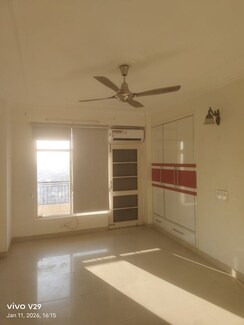 3 BHK + Servant Room Apartment For Rent in Omaxe The Nile