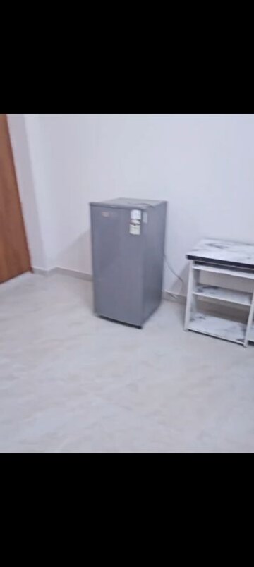 Room in 1 BHK Builder Floor at Malhour – for Rent