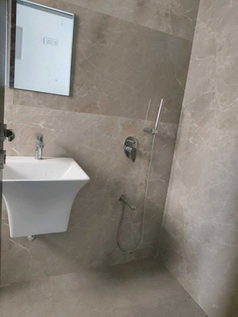 Bathroom, oxy-beaumonde 4 Bedroom 2100 Sq.Ft. Apartment In Viman Nagar Pune 9781275