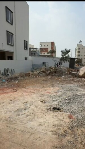  Plot For Sale in Ameenpur
