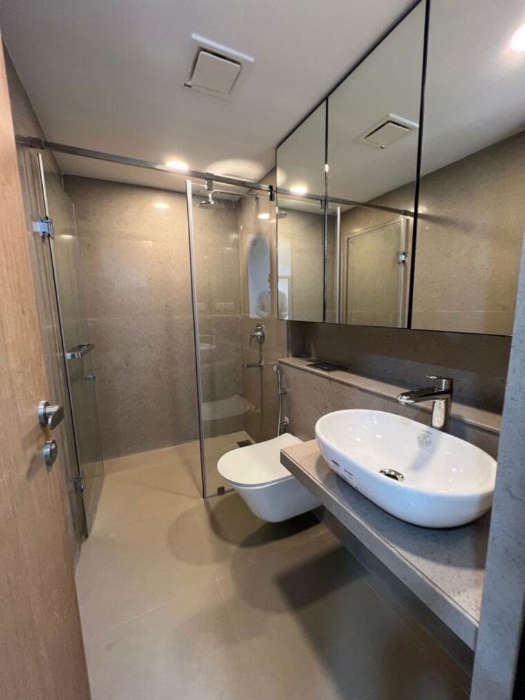 Bathroom, lodha-new-cuffe-parade 4 Bedroom 1756 Sq.Ft. Apartment In Wadala Mumbai 9781329