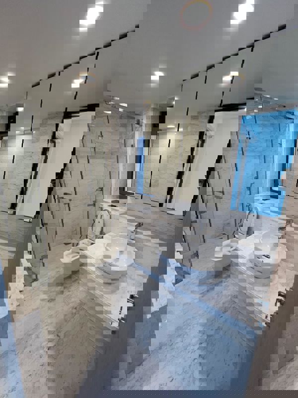 4 BHK Apartment For Rent in Lodha New Cuffe Parade