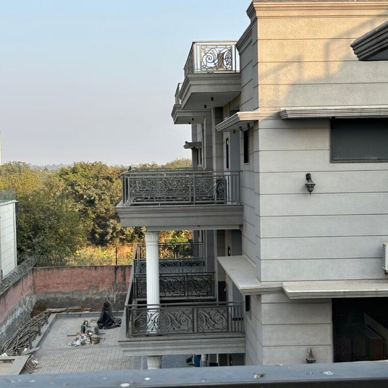 Exterior View, vasant kunj 5 Bedroom 1210 Sq.Yd. Villa In Vasant Kunj Delhi 9781344