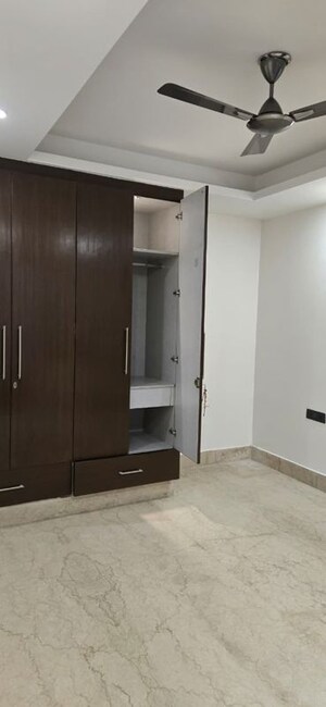 Bathroom in 3 BHK Builder Floor at South Extension ii – for Rent