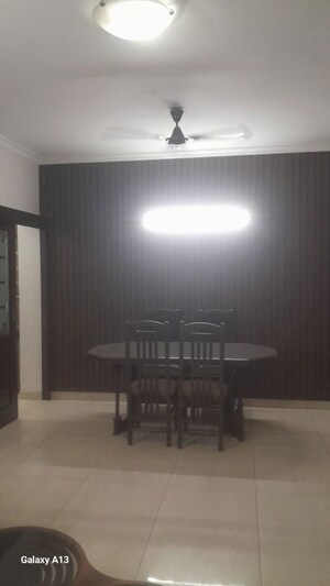 Room in 3 BHK Builder Floor at Unitech South City II, Sector 50 – for Rent