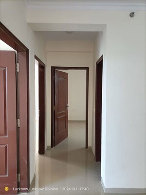 Building Lobby in 3.5 BHK Apartment at Omaxe Waterscapes, Gomti Nagar – for Rent