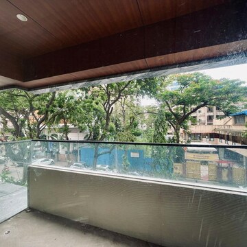 Swimming Pool in 2 BHK Apartment at Windsor Apartment Bandra West, St. Peters Colony – for Rent