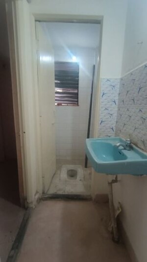 Bathroom in 2 BHK Builder Floor at Runwal Park, Gultekdi – for Rent